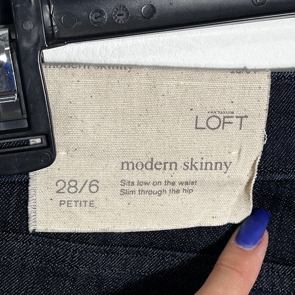 LOFT Dark Blue Modern Skinny Jeans sz 28 / 6 NWT - Picture 5 of 11